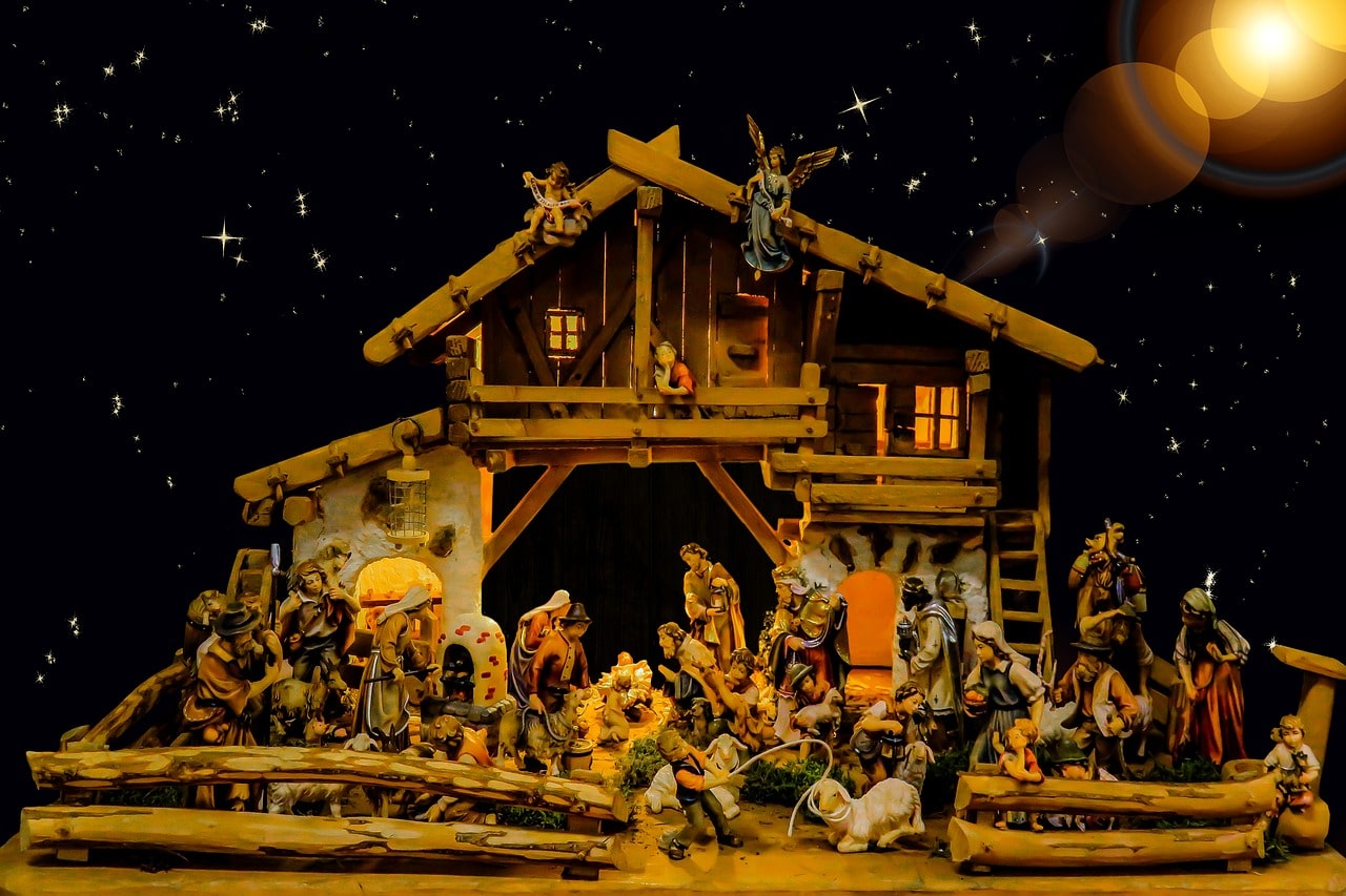 creche de noel reconstruire la scene