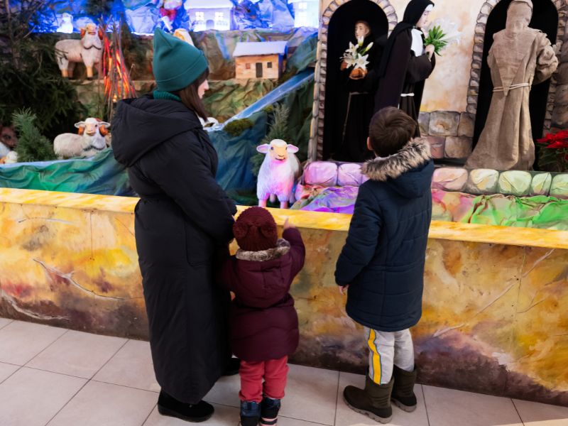 choisir un format de creche de noel pour les plus petits